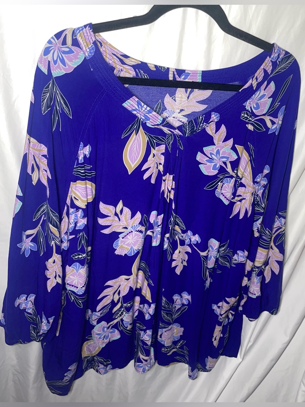 St. John’s Bay Blue Tropical Flower V Neck 3/4 Sleeve Blouse 3x